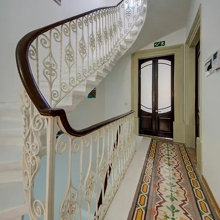 Prime 3br Townhouse Near Sliema Ferry דירה