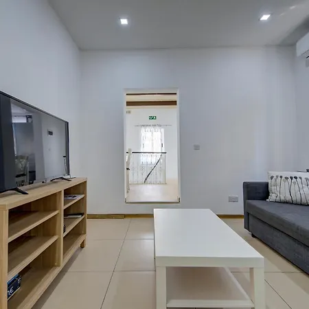 Prime 3br Townhouse Near Sliema Ferry דירה