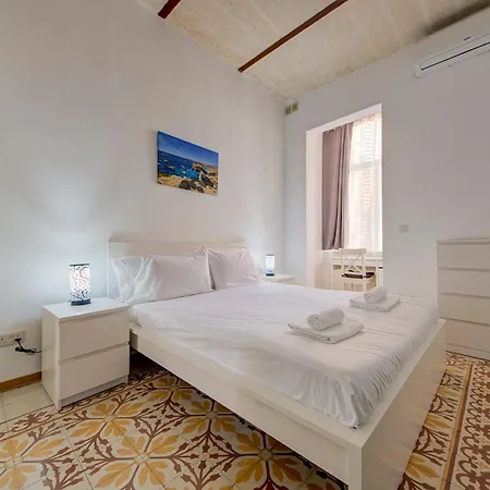 Prime 3br Townhouse Near Sliema Ferry * Gzira