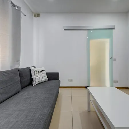 Prime 3br Townhouse Near Sliema Ferry דירה